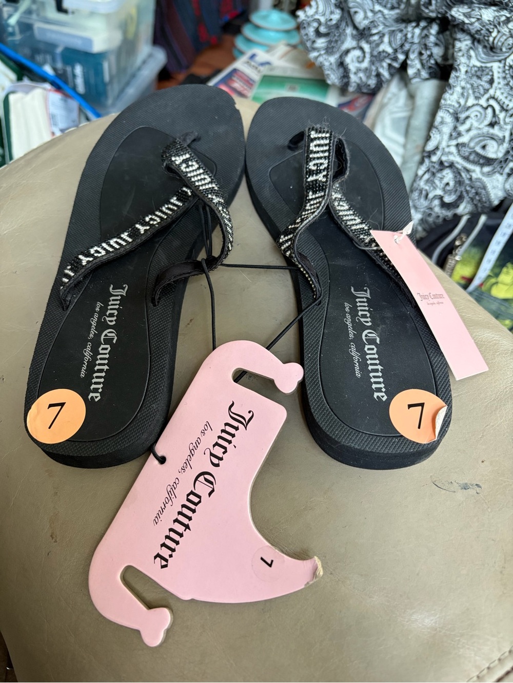 Juicy Couture Black Rhinestone ‘Snappy’ Strap Flip Flops - Black Size 7. NWT!